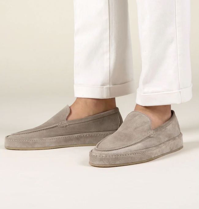 Casual Suede Loafers with Slip-On Design and Moc Toe