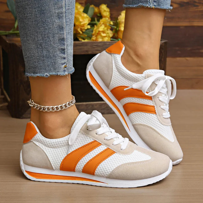 Sneakers – Easygoing Everyday Lace-Ups